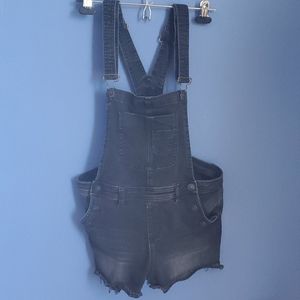 Short overalls